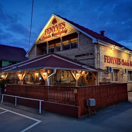 Hotel Fenyves Csarda Vendeghaz Nyiradony-Tamasipuszta Exteriér fotografie